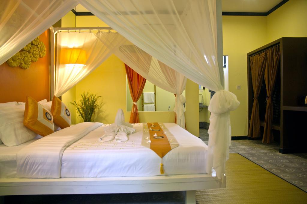 Residence Indochine Suite Сіємреап Номер фото