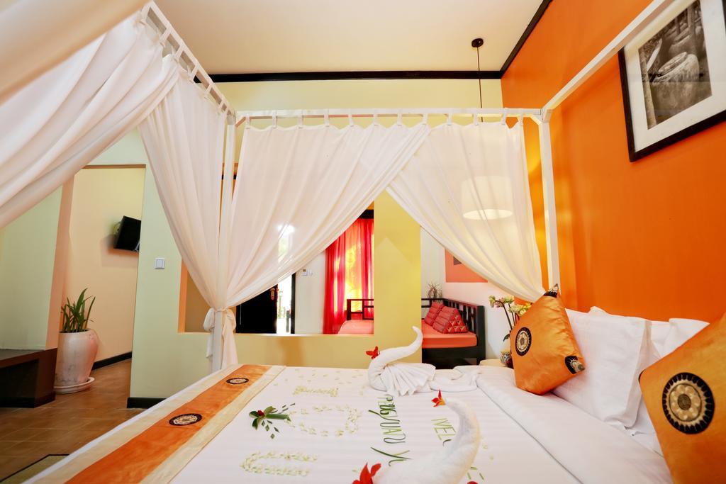 Residence Indochine Suite Сіємреап Екстер'єр фото