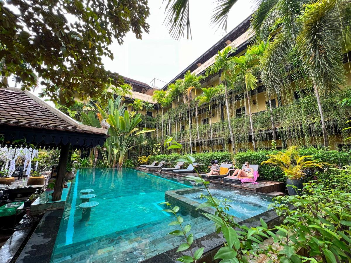 Residence Indochine Suite Сіємреап Екстер'єр фото