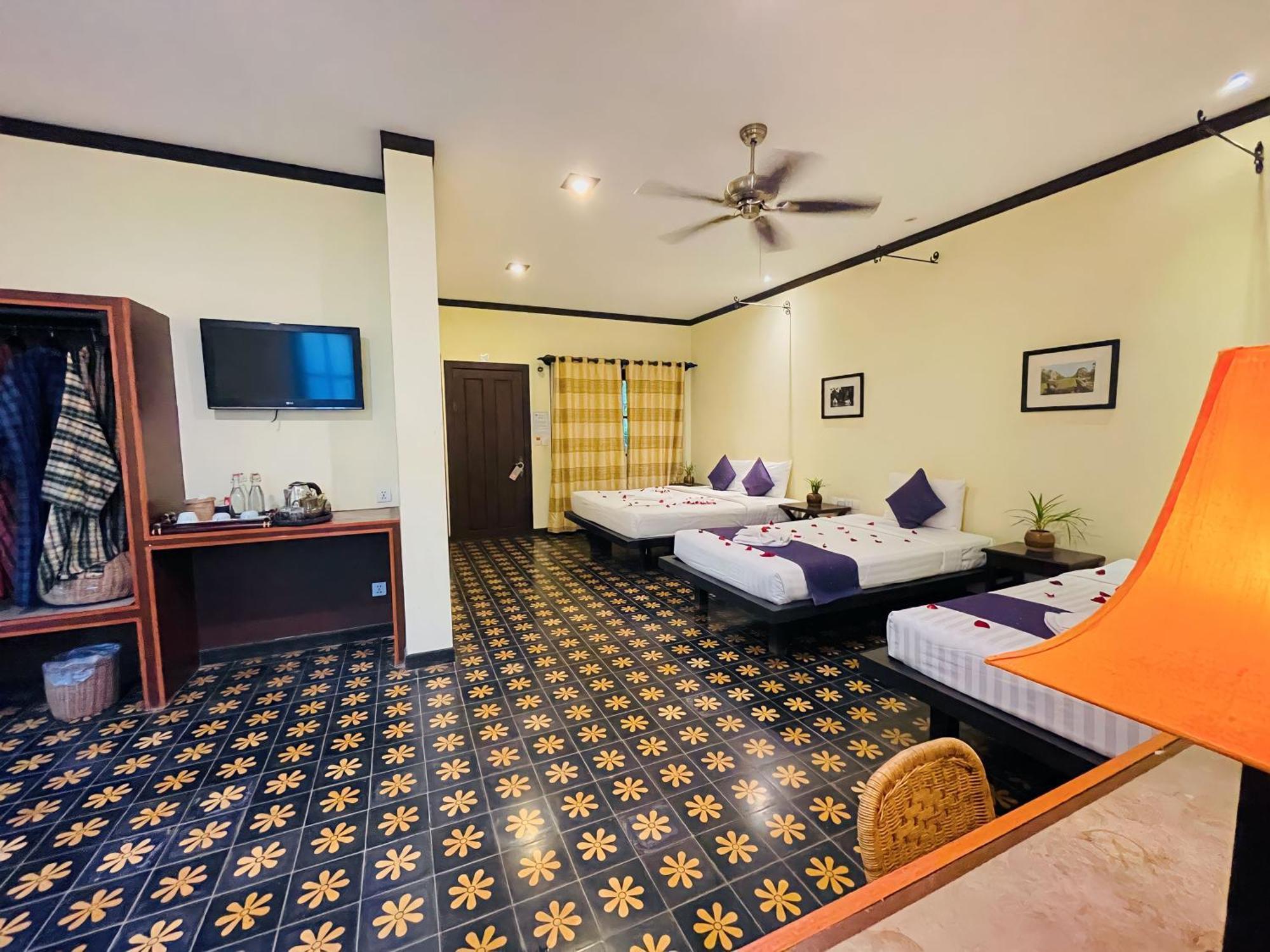 Residence Indochine Suite Сіємреап Екстер'єр фото