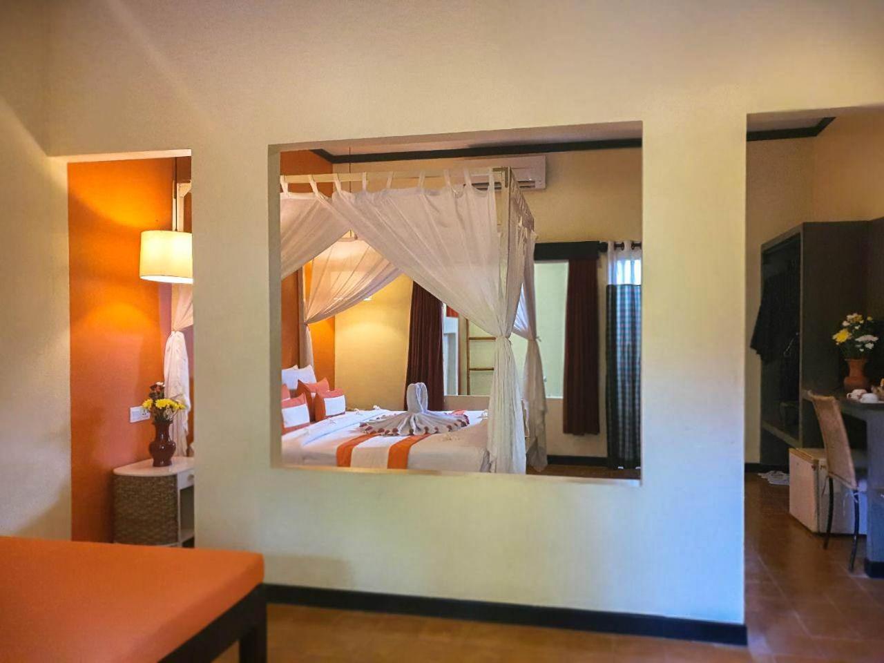 Residence Indochine Suite Сіємреап Номер фото