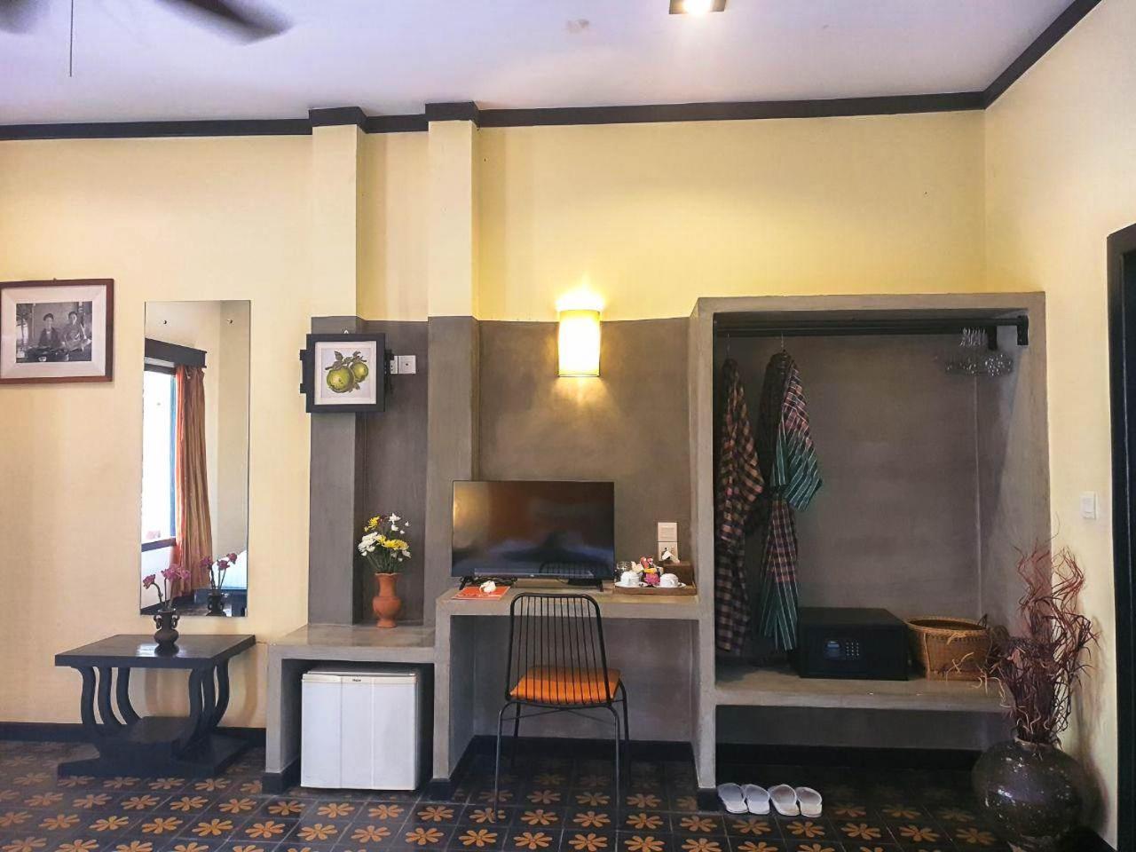 Residence Indochine Suite Сіємреап Номер фото