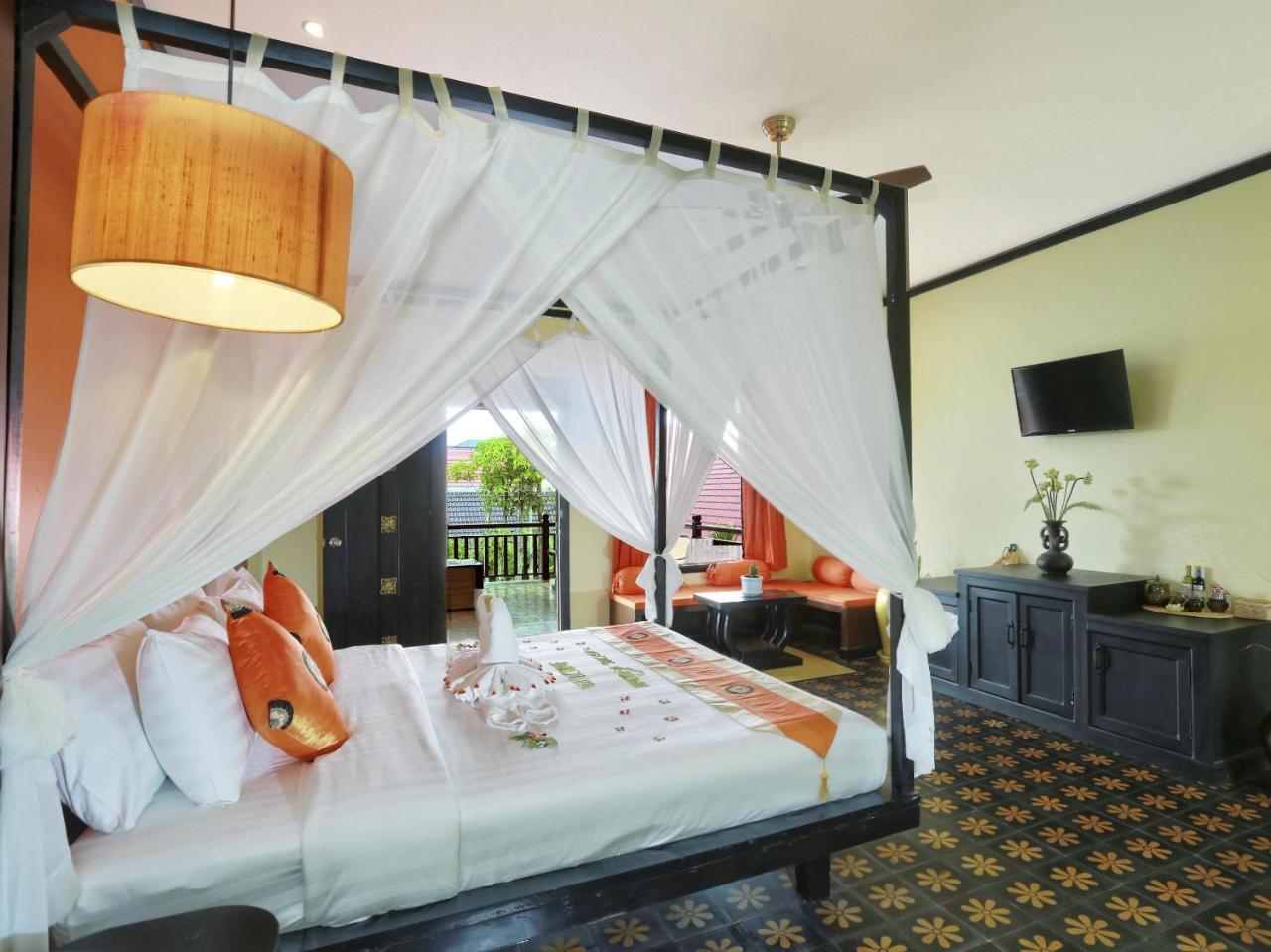 Residence Indochine Suite Сіємреап Екстер'єр фото